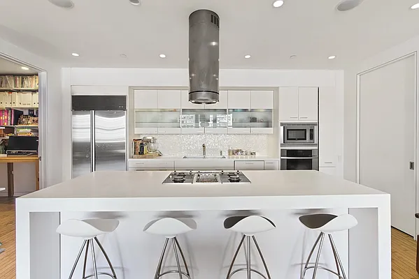 Rented by Nest Seekers International | media 2