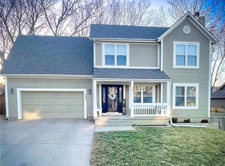 21807 Lincoln St, Spring Hill, KS 66083