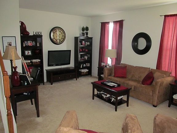 5th image of 14 Lukens Mill Dr