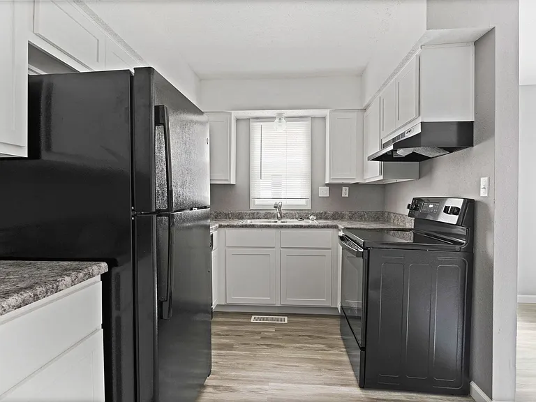 Spring Creek Townhomes — Photo 26