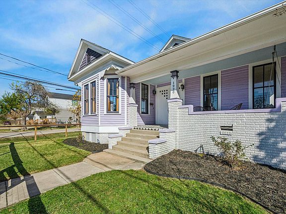 4th image of 1920 Fulton St