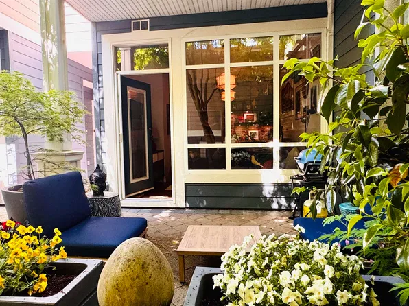 15161 Prospect Ave #3, White Rock, BC V4B 2B8