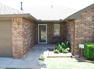 1210 Northern Hills Ln, Norman, OK 73071