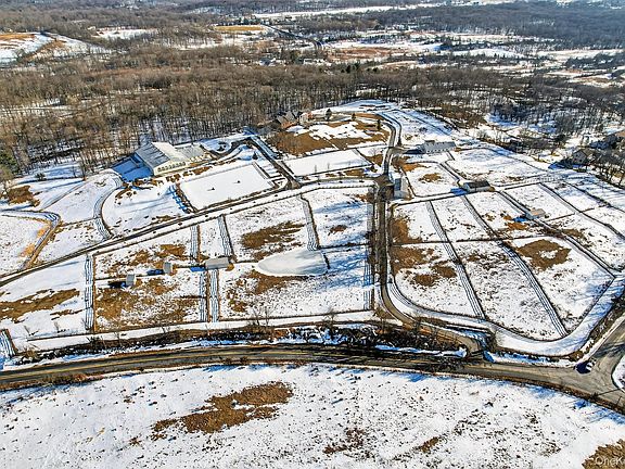 3rd image of 285 Hill Road