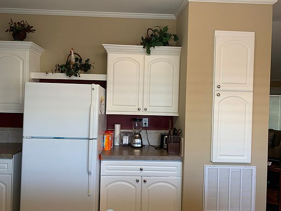2nd image of 65 Pelican Dr