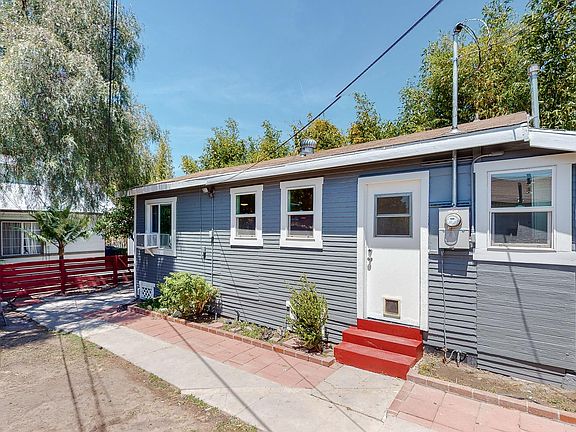 5th image of 2844 Sichel St #1/2