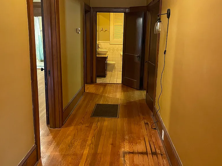 1016 Carolina Ave — Photo 9