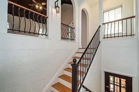 7315 Lindell Blvd #2 — Photo 3