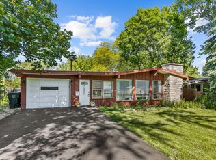 224 Kainer Ave, Barrington, IL 60010