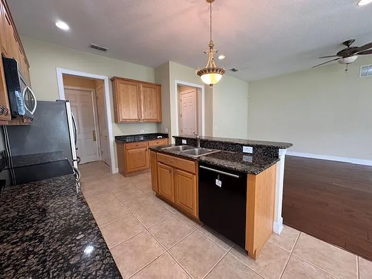 1442 Stickley Ave — Photo 13