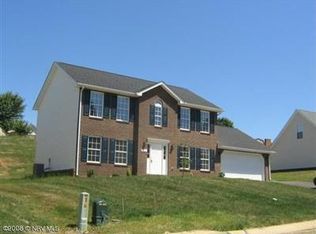 155 Windsor Dr, Christiansburg, VA 24073