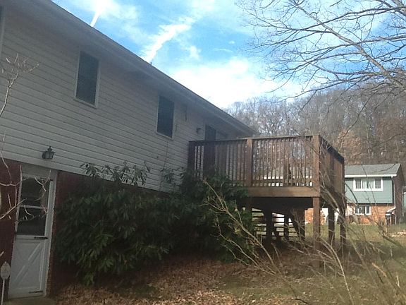 2nd image of 810 Burton Ave