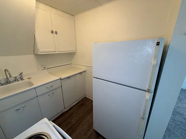 421 South Chestnut Street — Photo 24