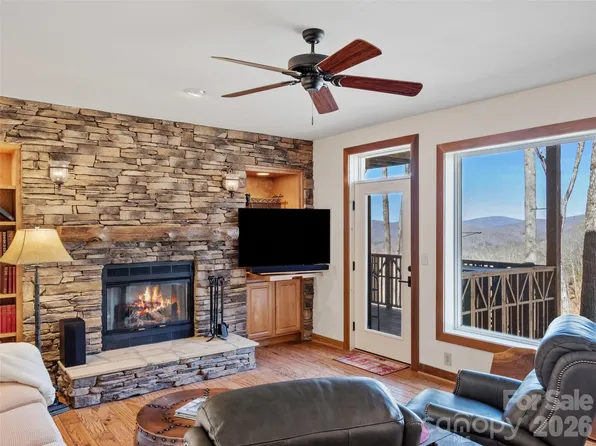 61 Creekside Way Unit G201, Burnsville, NC 28714