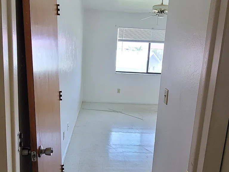 3801 Country Club Blvd #1-8 — Photo 20