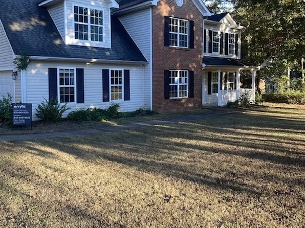 74 Thorne Berry Dr, Hampton, GA 30228