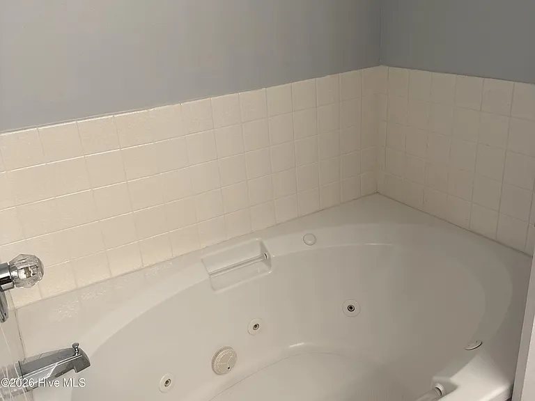 188 Eagleton Cir — Photo 17