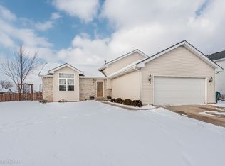 25028 S Foxford Dr, Manhattan, IL 60442