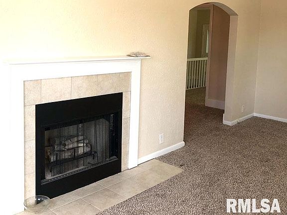 5th image of 715 E Lake Ave