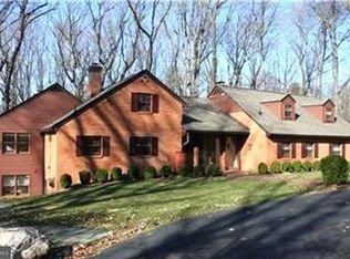 1040 Bellview Pl, Mc Lean, VA 22102