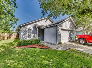 3032 Wavering Ln, Middleburg, FL 32068