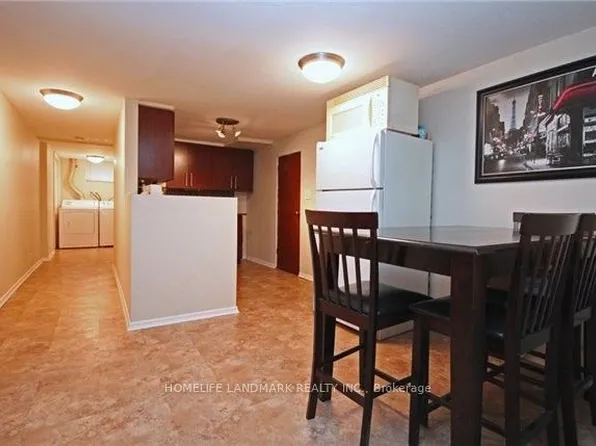 245 Windsor St #Basement, Oshawa, ON L1H 6G5