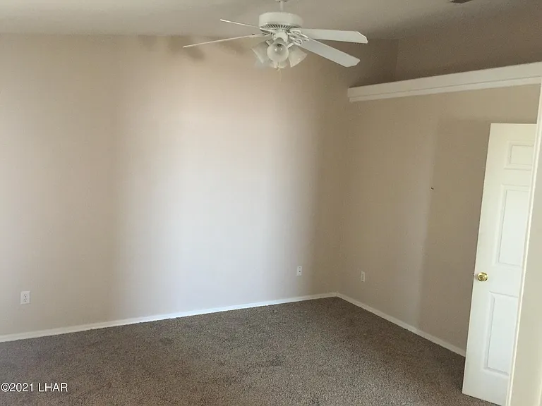 127 Nelson Ln — Photo 9