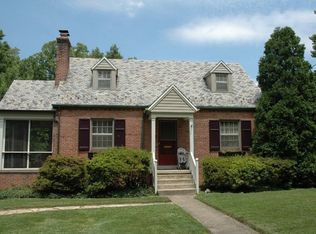 705 Woodside Pkwy, Silver Spring, MD 20910