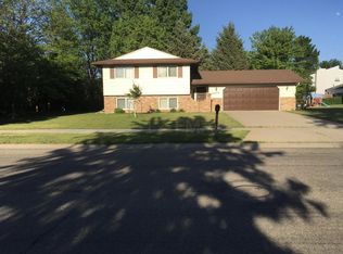 3620 Rivershore Dr S, Moorhead, MN 56560