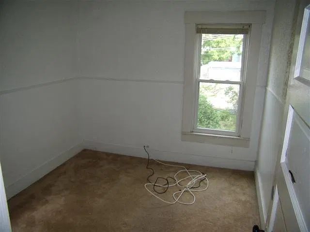 4 bed, 1.5 bath, 1429 sqft, $2,495 — Photo 2