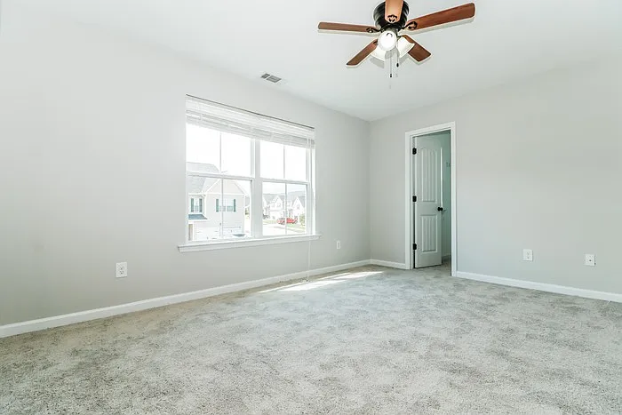 317 Claudia Dr — Photo 7