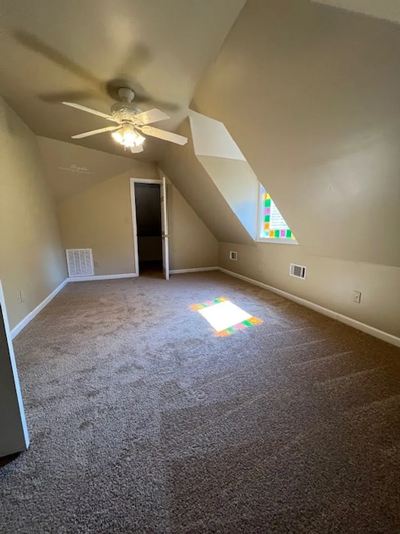 4 Bedroom, 3 Bath Home — Photo 4
