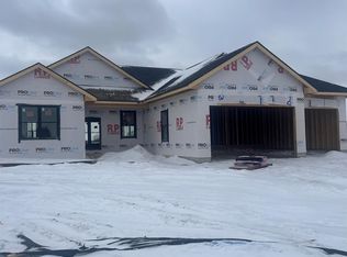 4994 Park Valley Dr, Loves Park, IL 61111