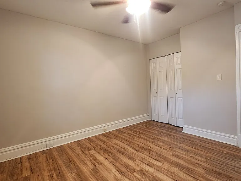 1029 Central Ave - B — Photo 14