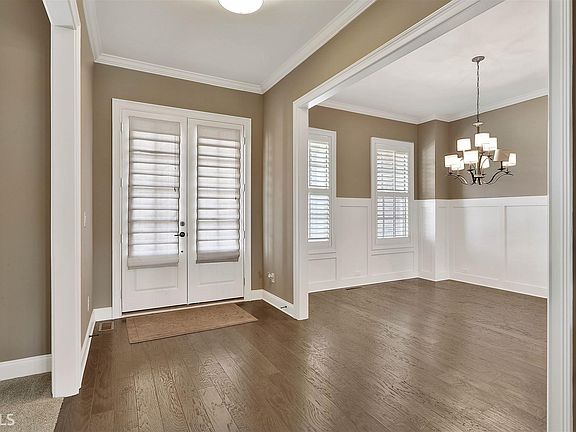 3rd image of 440 Stonewyck Dr