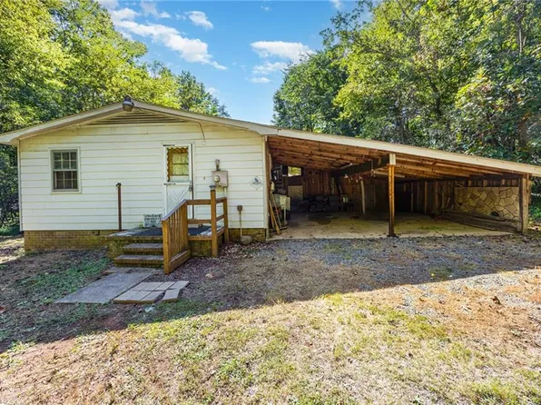 3145 State Highway 62 E, Liberty, NC 27298
