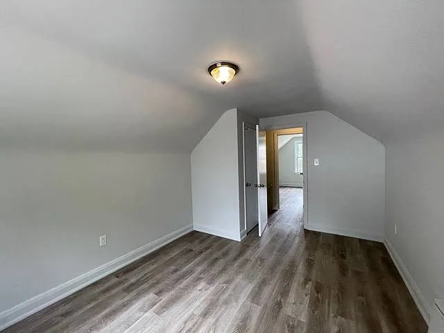 567 Weber St E — Photo 5