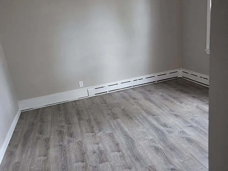 41 Norman Rd #2L — Photo 6