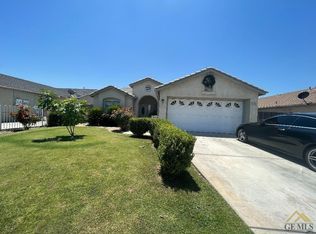 1201 Evadonna Rd, Bakersfield, CA 93307