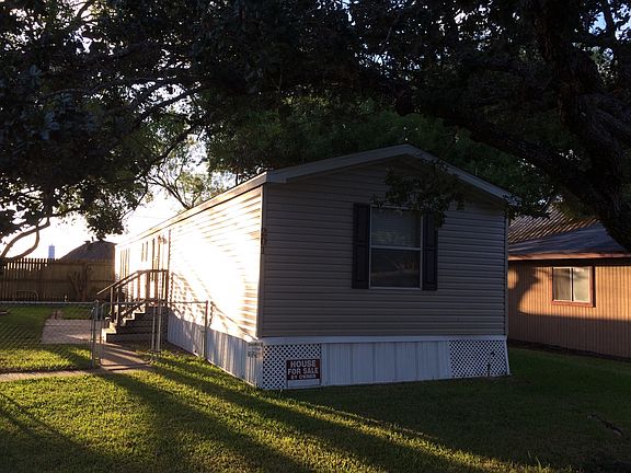 2nd image of 201 Antelope Cir