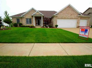 6309 Forest St, Davenport, IA 52807