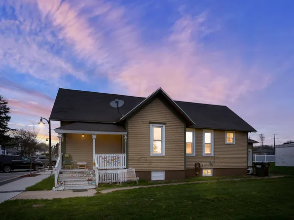 203 N 2nd St, Peotone, IL 60468