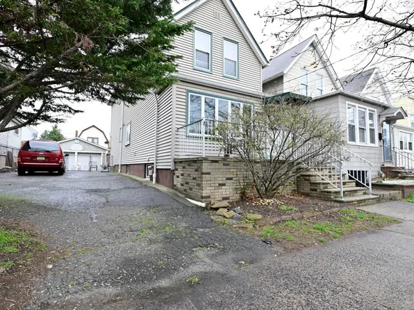 77-79 W 49th St, Bayonne, NJ 07002