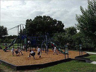 2nd image of 2518 Quail Run Blvd N