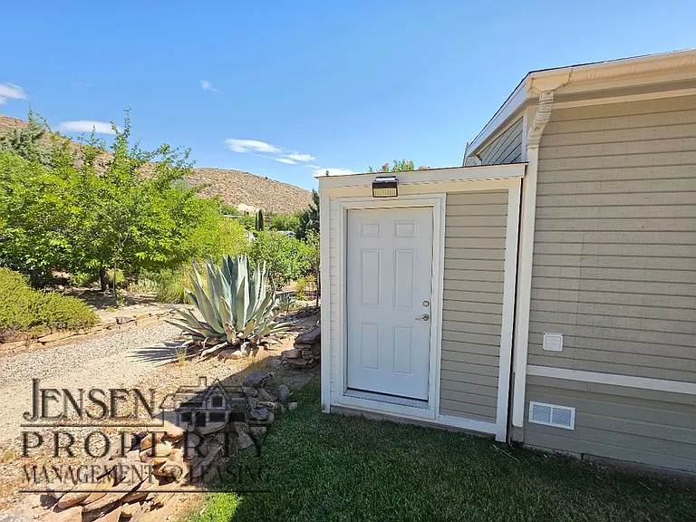45 Cottonwood Ln — Photo 18