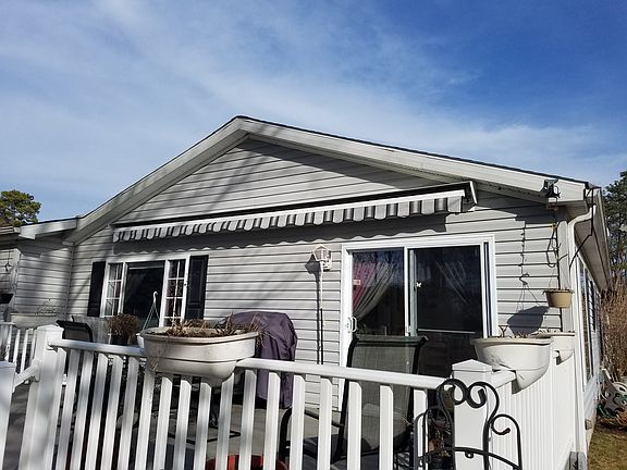 20' RETRACTABLE AWNING