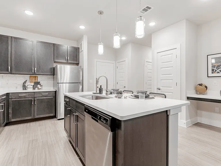 East Vue Ranch Apartments — Photo 53