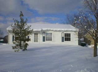 413 Sable Dr, Valparaiso, IN 46385