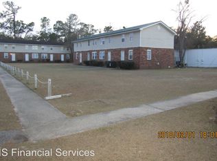 100 Hall St APT 11, Hinesville, GA 31313