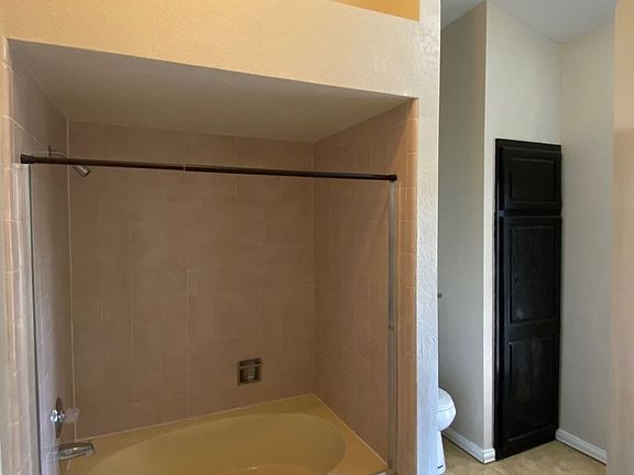 3rd image of 5709 Palma Del Sol Way